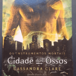 Os instrumentos mortais, Cidade dos ossos - Volume 1