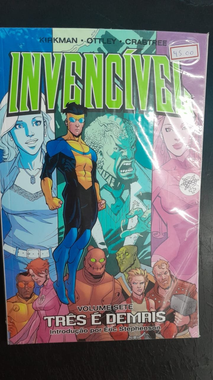 5 Invencível vol. 7 - Três é Demais - Imagem 1