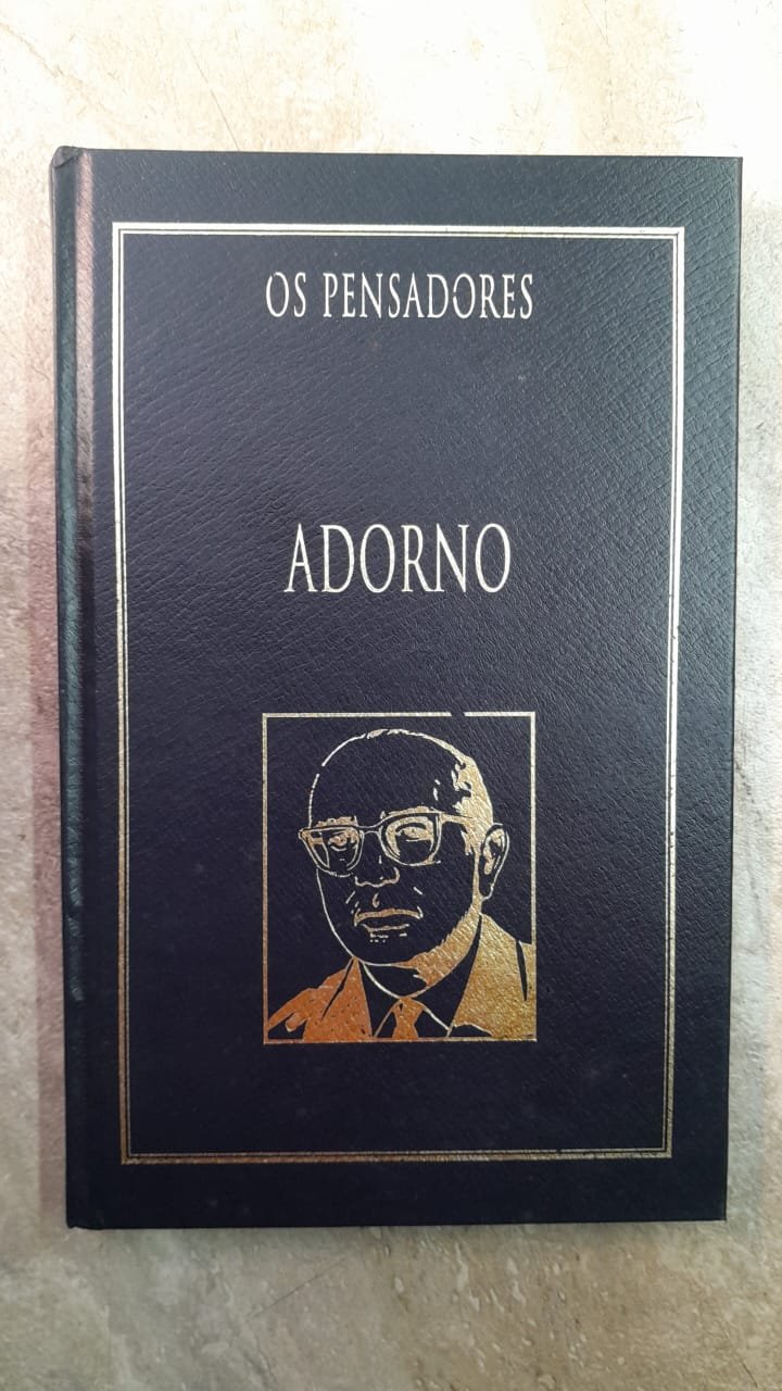 22 Os Pensadores Adorno - Imagem 1