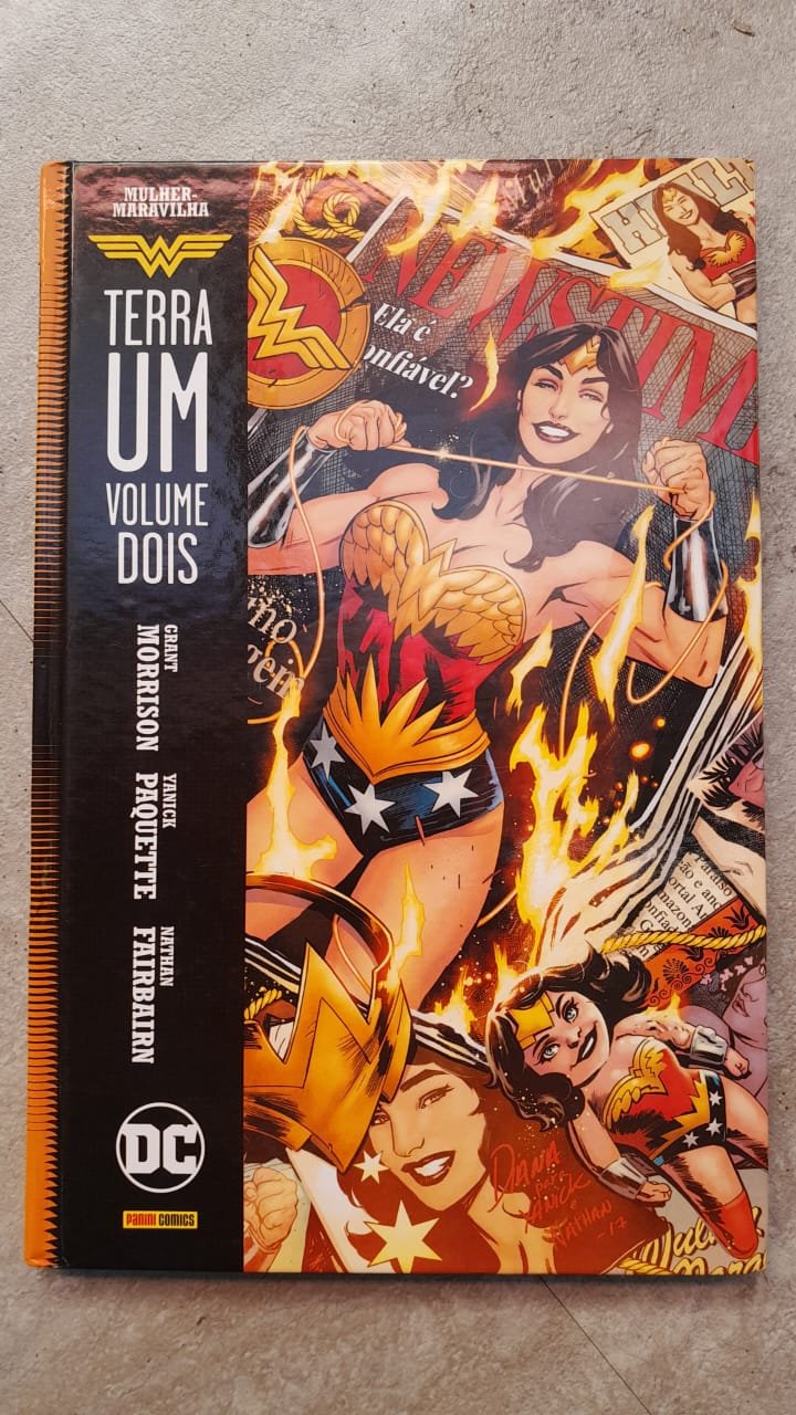 13 Mulher-Maravilha Terra Um vol. 2 - Imagem 1