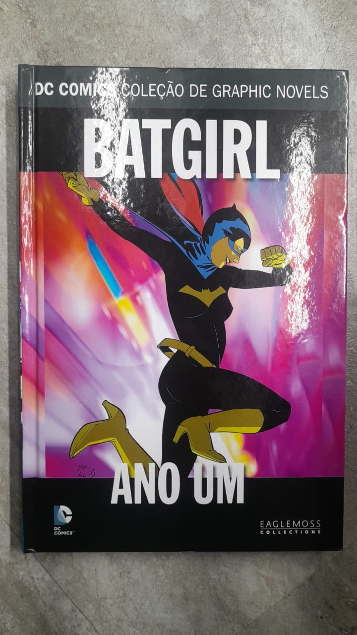 21 Coleção de Graphic Novels DC Eaglemoss Batgirl Ano Um - Imagem 1