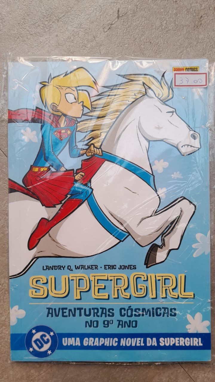 18 Supergirl: Aventuras Cósmicas no 9º Ano - Imagem 1