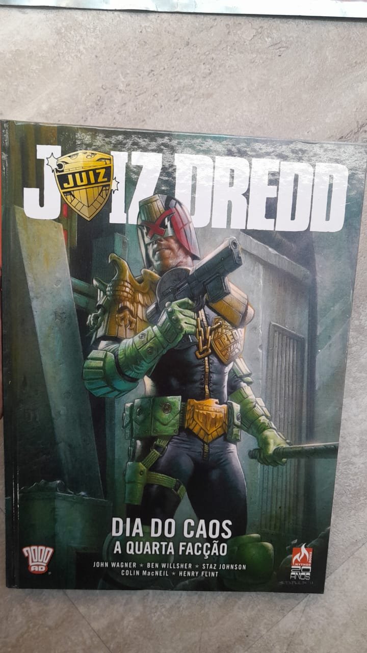 59 Juiz Dredd Dia do Caos V. 1: A Quarta Facção - Imagem 1