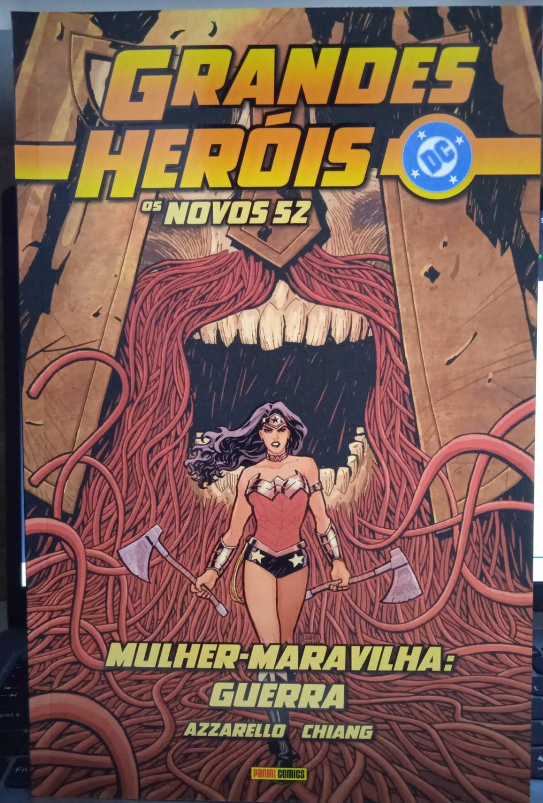 WhatsApp Image 2026-08-10 at 10.55.21 Grandes Heróis DC Vol.33 Mulher-maravilha: Guerra (Os Novos 52) - Imagem 1