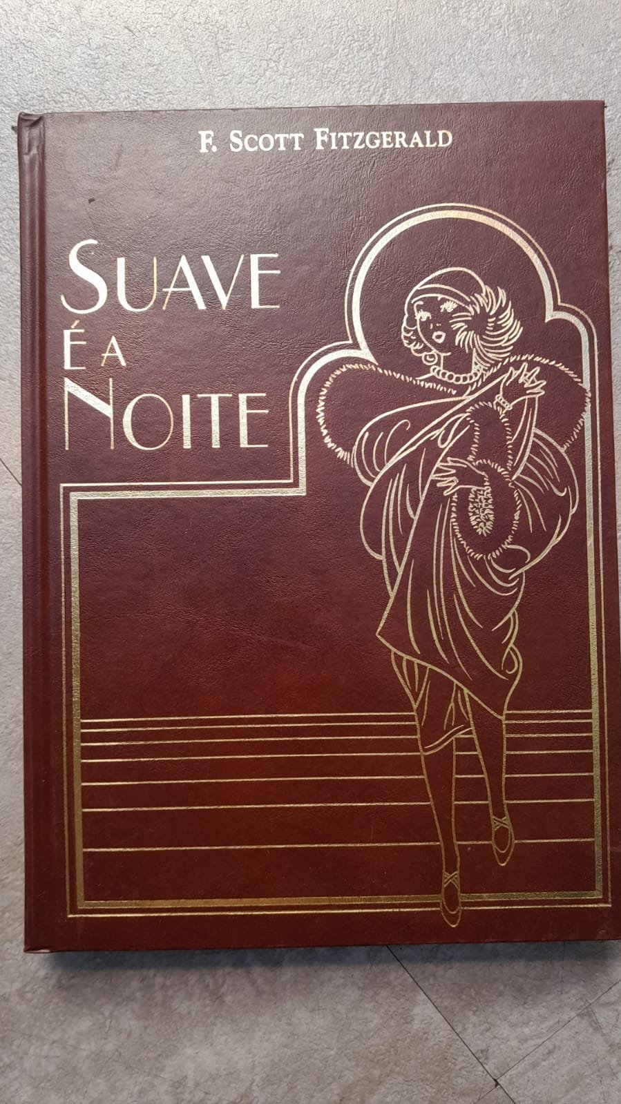 101 Suave É A Noite - F. Scott Fitzgerald - Imagem 1