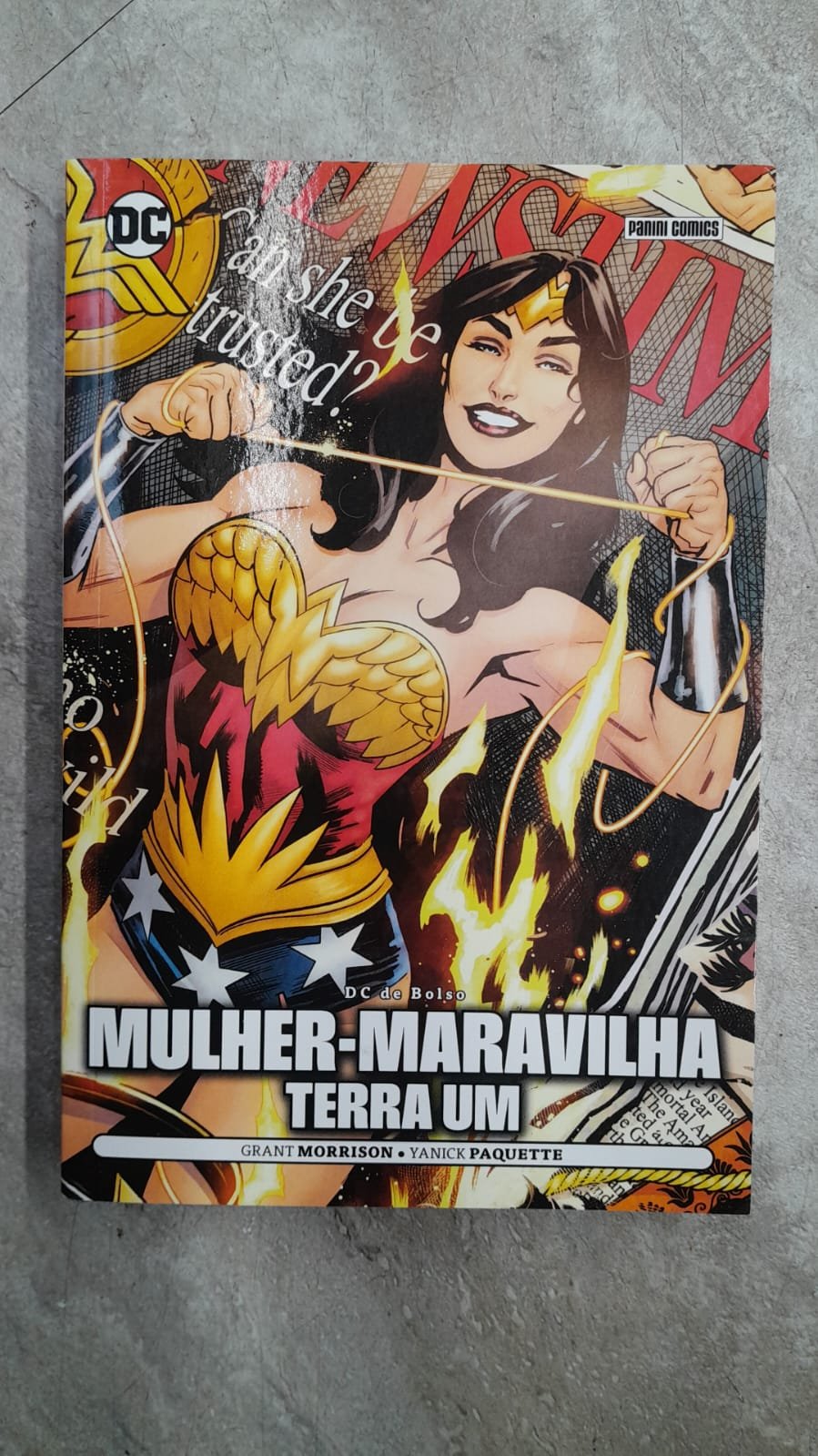 37 Mulher-Maravilha Terra Um - Grant Morrison Yanick Paquette - Imagem 1