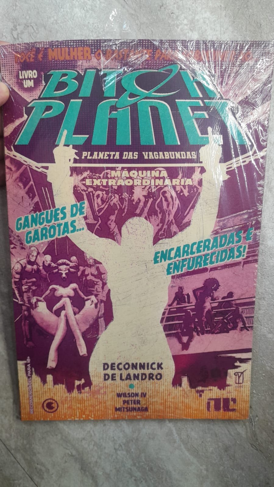 22 Bitch Planet Planeta das Vagabundas Livro 1: Máquina Extraordinária - Imagem 1